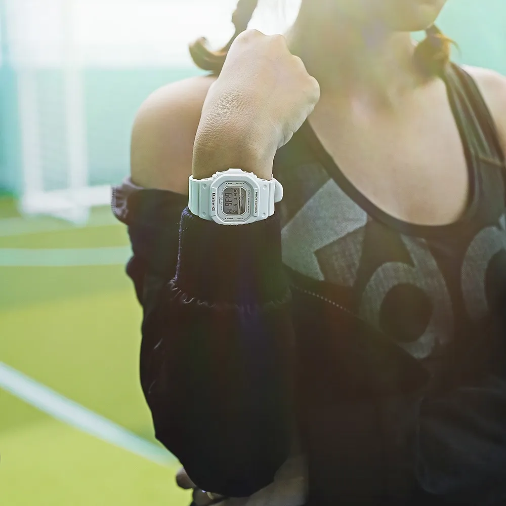 Ảnh Đồng Hồ Casio Nữ Dây Nhựa BABYG BLX-560-7DR Chính Hãng 1