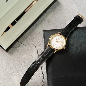Ảnh Đồng hồ nam dây da Festina F20010/2 chống nước 10 ATM có thể bơi lặn, có lịch ngày, mặt kính Sapphire chống xước cao cấp 3