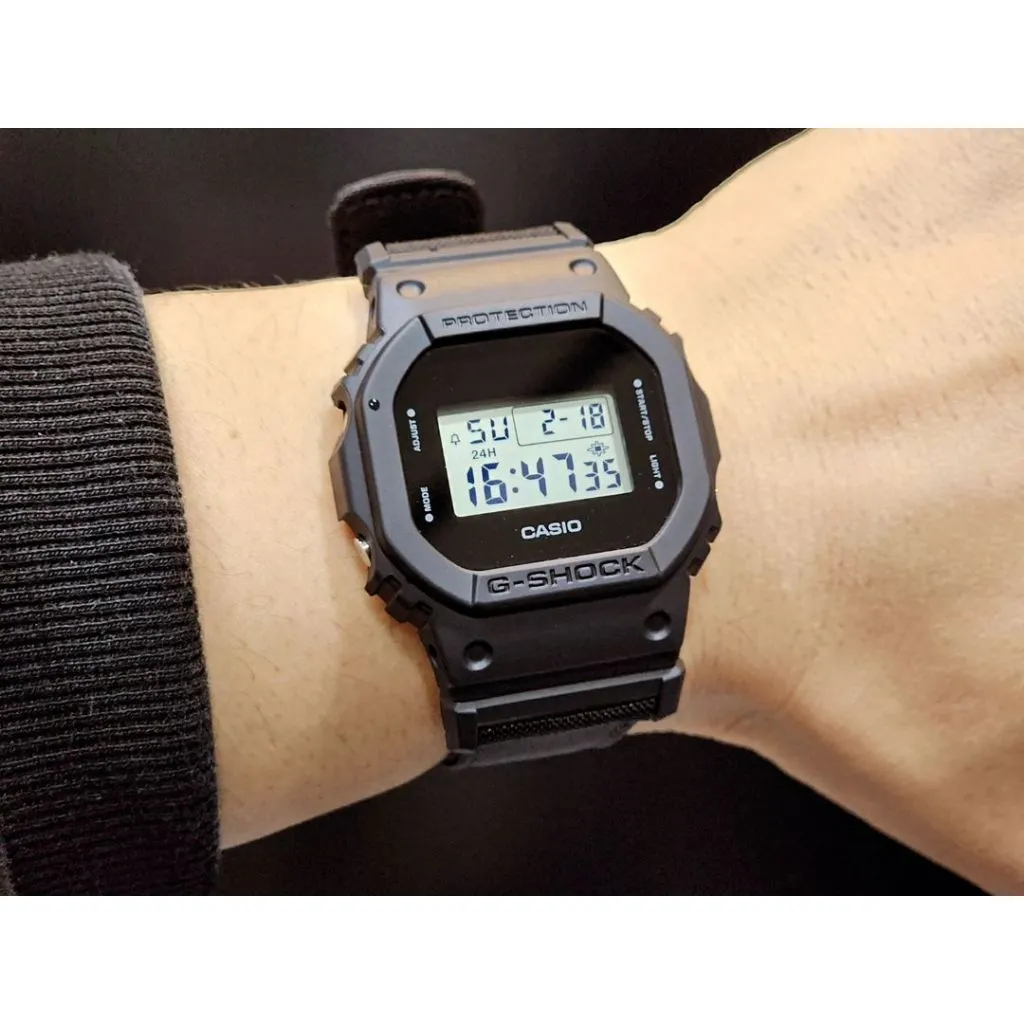 Ảnh Đồng hồ Nam dây dù Casio G-Shock DW-5600BCE-1HDR chính hãng bảo hành 5 năm Pin trọn đời 3