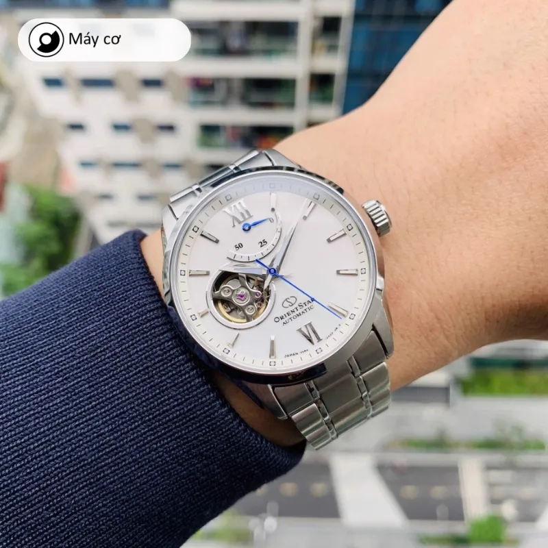 Ảnh Đồng hồ nam Orient Star Watch Sport RE-AT000 máy lộ cơ mặt kính Sapphire chống nước 10 ATM dây thép đeo tay chính hãng 3