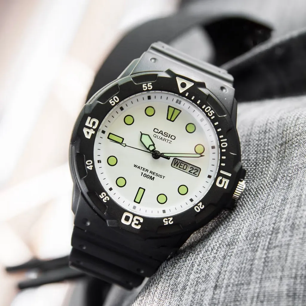 Ảnh Đồng hồ nữ dây nhựa Casio chính hãng Anh Khuê Series LRW-200H (12 màu sắc) 4