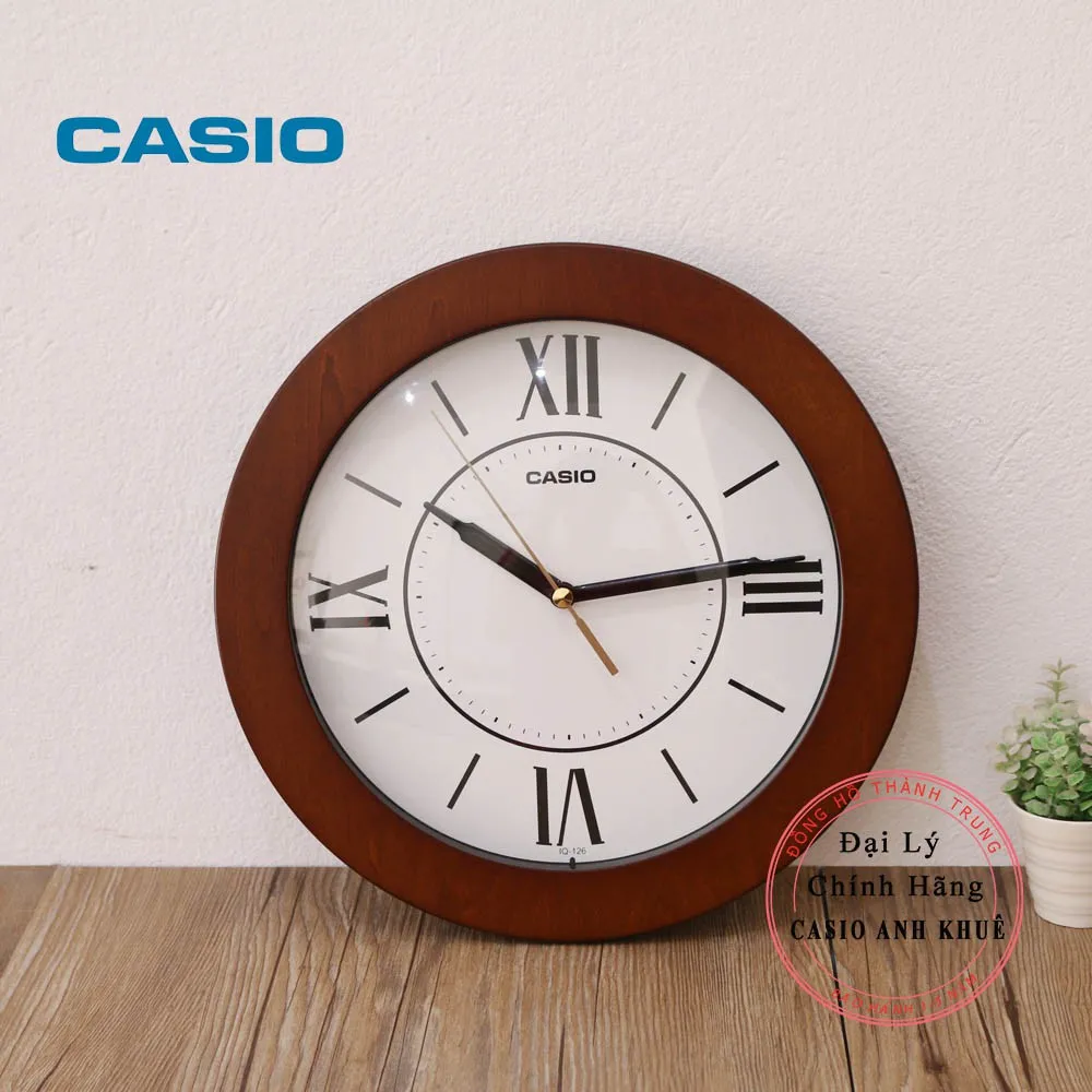Ảnh Đồng hồ treo tường Casio IQ-126-5BDF kim trôi viền gỗ 1