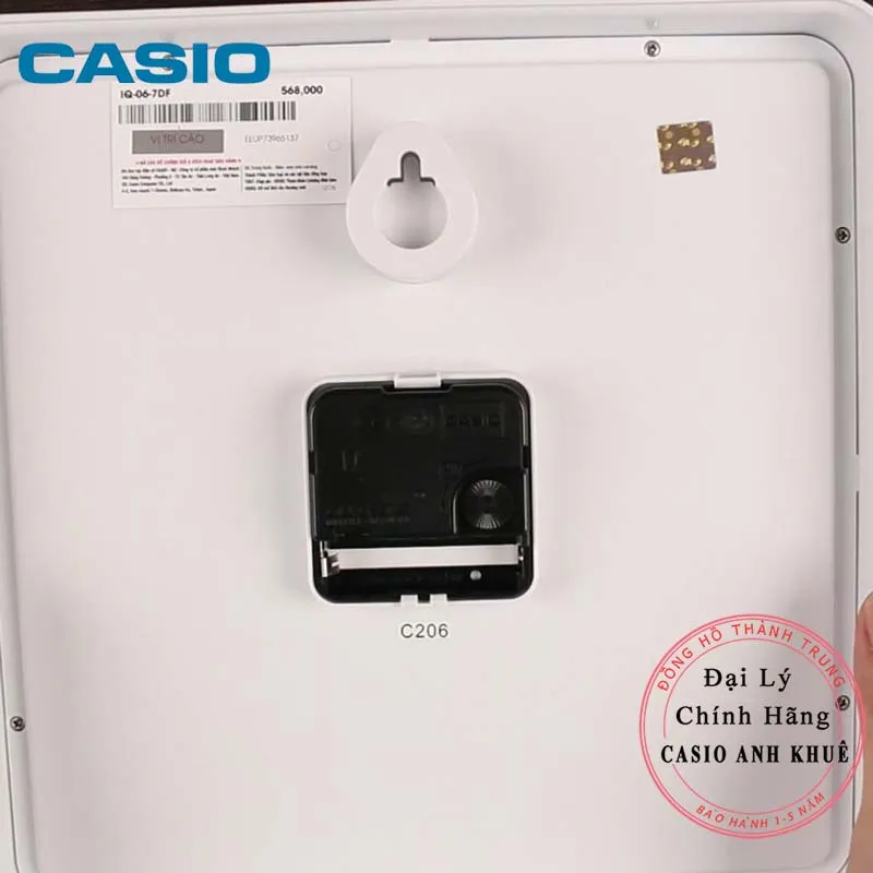 Ảnh Đồng hồ treo tường vuông Casio IQ-06-7DF trắng ( cỡ ngang 25cm) 3