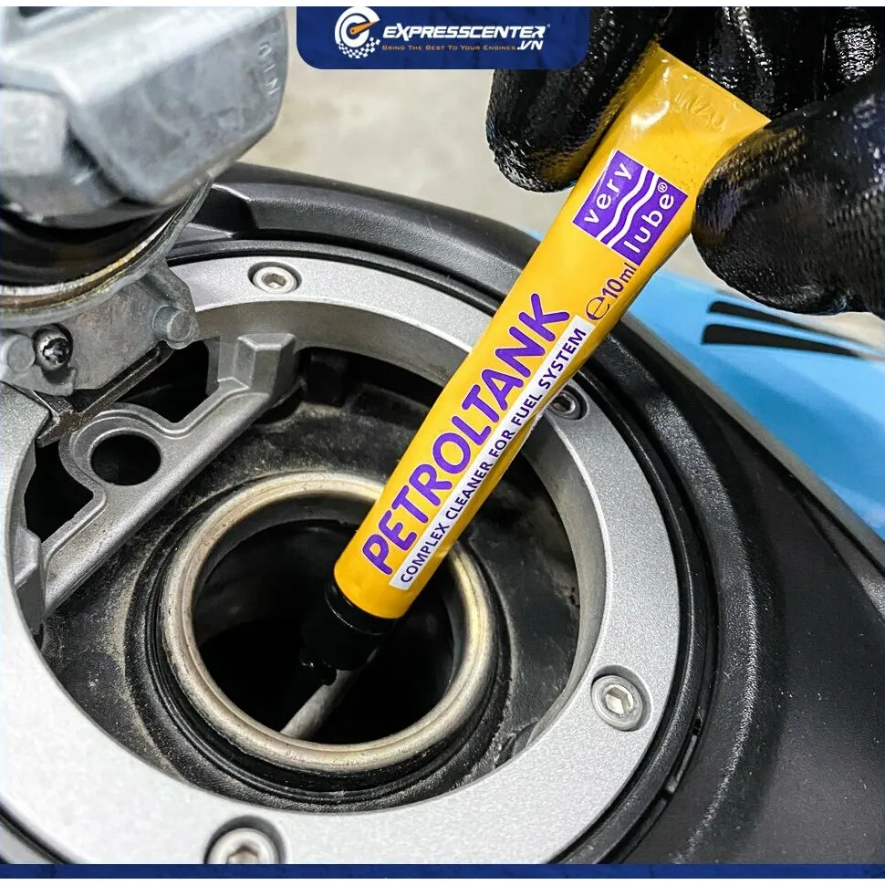 Ảnh Phụ gia vệ sinh hệ thống xăng Xado Petroltank 10ml 2