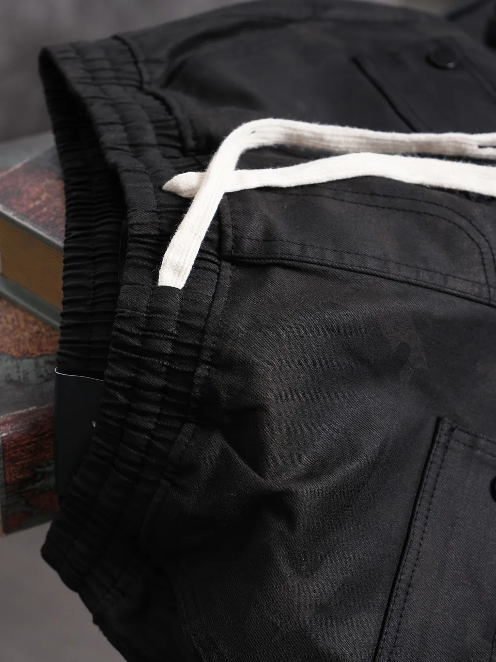 Ảnh Quần cargo nam kaki co giãn túi hộp KQSTYLING form relaxed fit thoải mái dễ mặc Zip ARM Đen 2