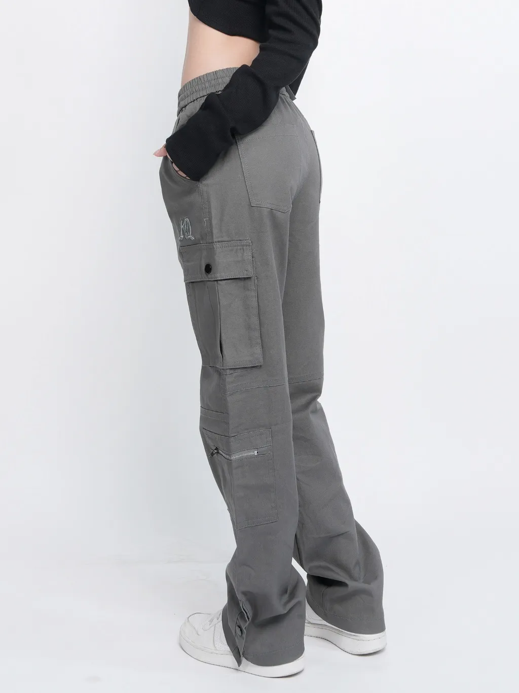 Ảnh Quần Cargo Nữ Túi Hộp Kaki Co Giãn Nhẹ KQSTYLING Lưng Thun V6 - Xám Đậm 1