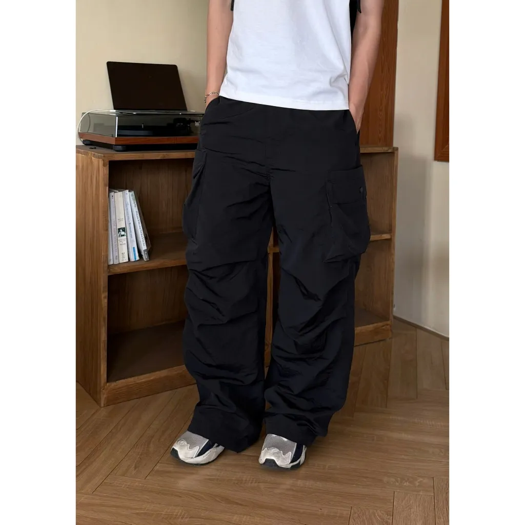 Ảnh Quần dù túi hộp ống rộng SLY Parachute Cargo Pants Đen - Xám 4