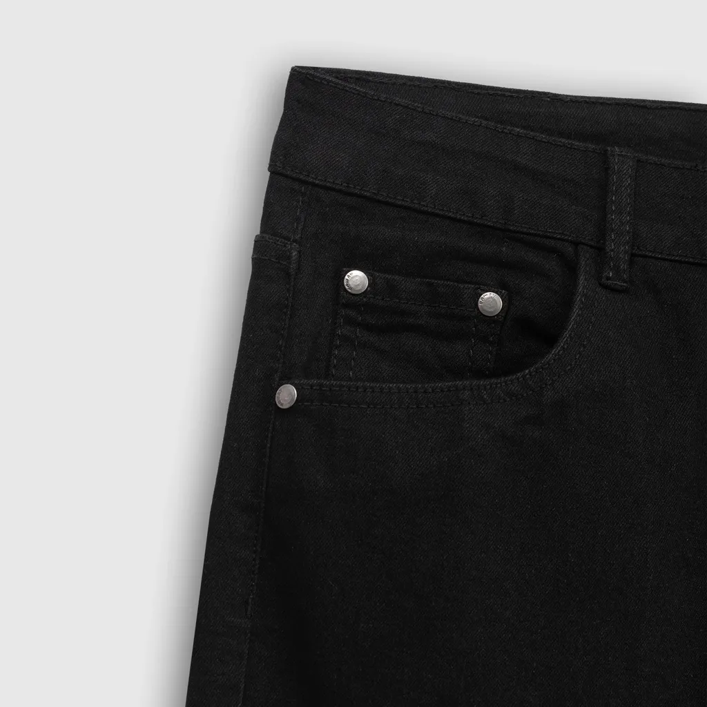 Ảnh Quần jean nam ROWAY vải denim co giãn nhẹ, form slim, Jean đen trơn 3