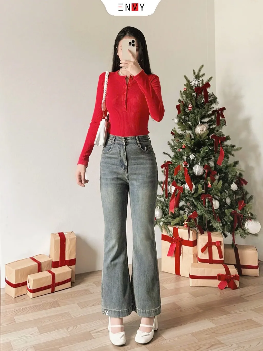 Ảnh Quần Jean Ống Loe Nữ Thêu Thỏ Màu Đậm Dễ Phối Đồ ENVY J151 2