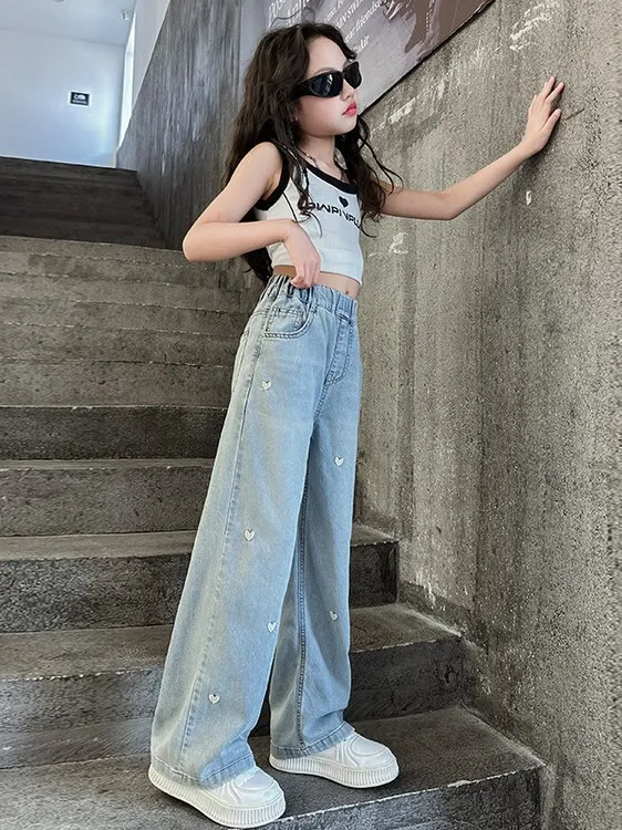 Ảnh Quần Jean Ống Rộng, Quần Bò Ống Xuông Phong Cách Thời Trang Cho Các Bé Gái Cao Dưới 1m7 - Babimama - J96 4