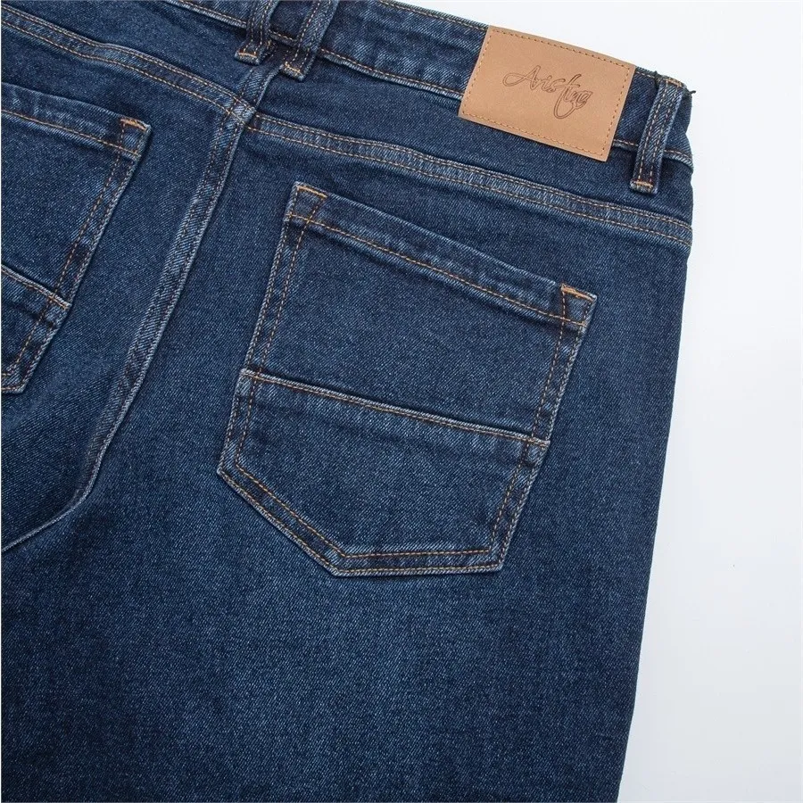 Ảnh Quần Jeans nam ARISTINO dáng Regular fit suông nhẹ, thiết kế túi hai bên, màu sắc trẻ trung - AJN03602 4