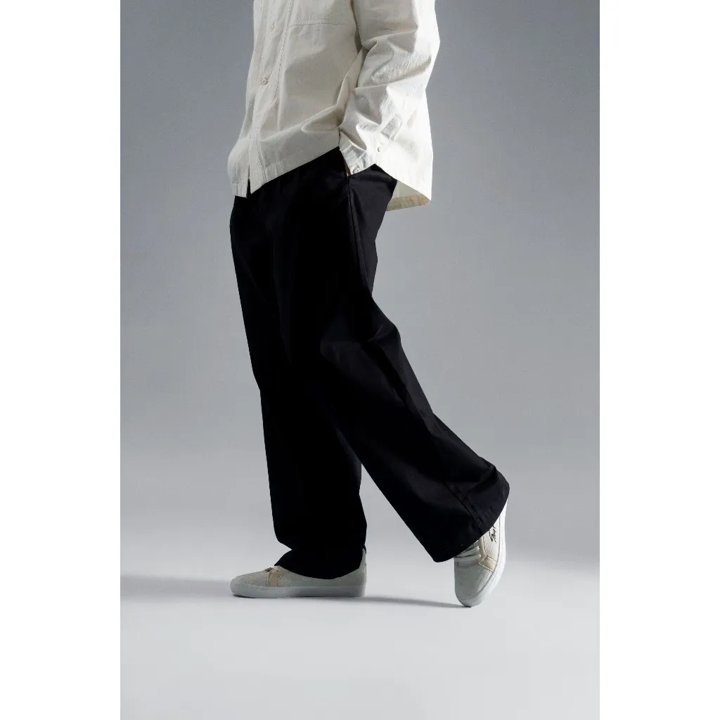Ảnh Quần Kaki Nam Ống Rộng Xếp Ly Trước Trơn Form Wide Leg - Routine 10S25PCA006 2
