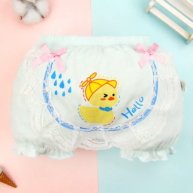 Ảnh Quần lót boxer Lucky Big Cat cotton in họa tiết mèo may mắn dễ thương cho bé gái 3