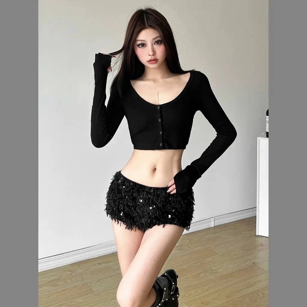 Ảnh Quần short kim sa cạp thấp tôn dáng Kisses - Kill System 3