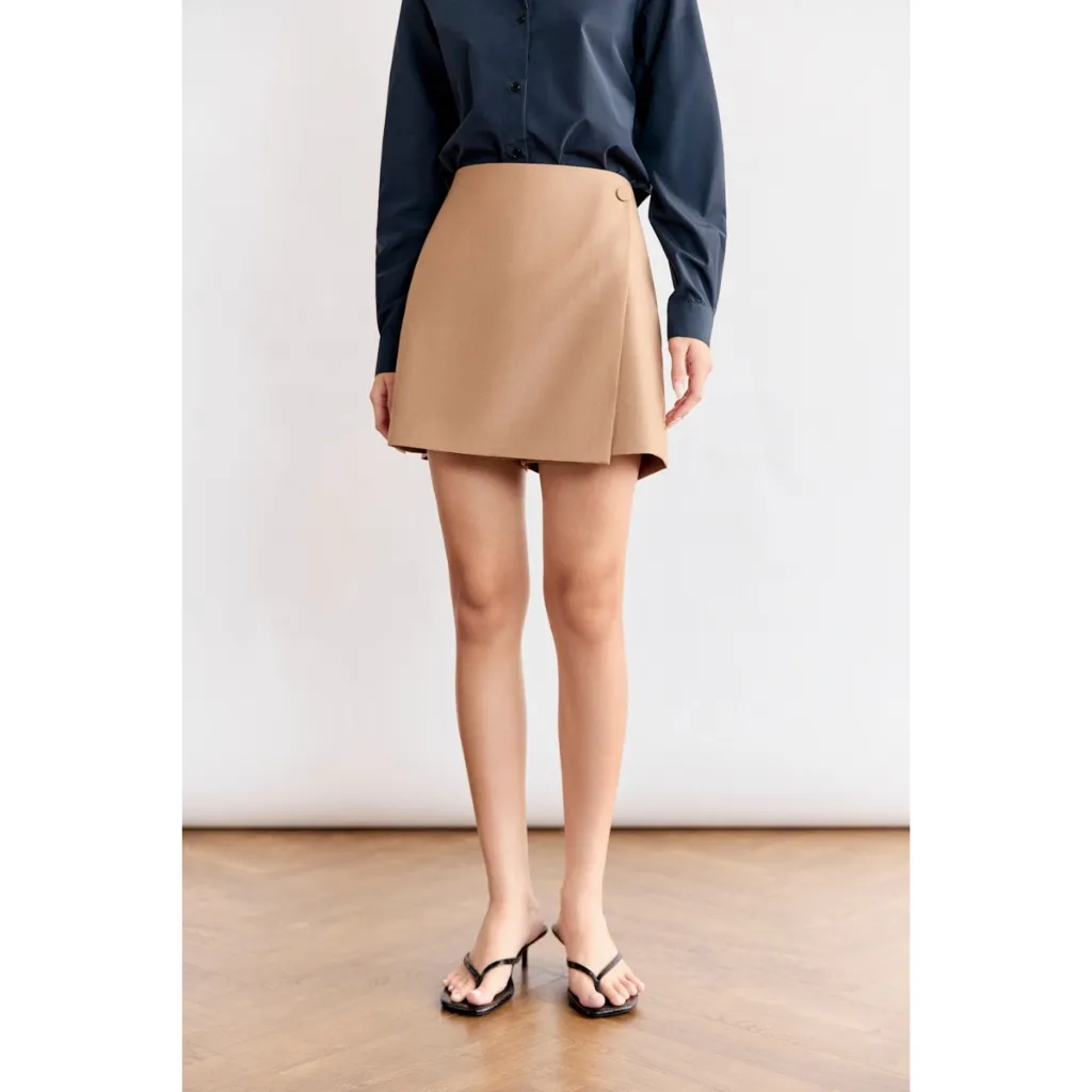 Ảnh Quần skort cạp cao MONO TALK vạt chồng, thân sau bổ cơi giả MFOT25Y-B40002FT 3