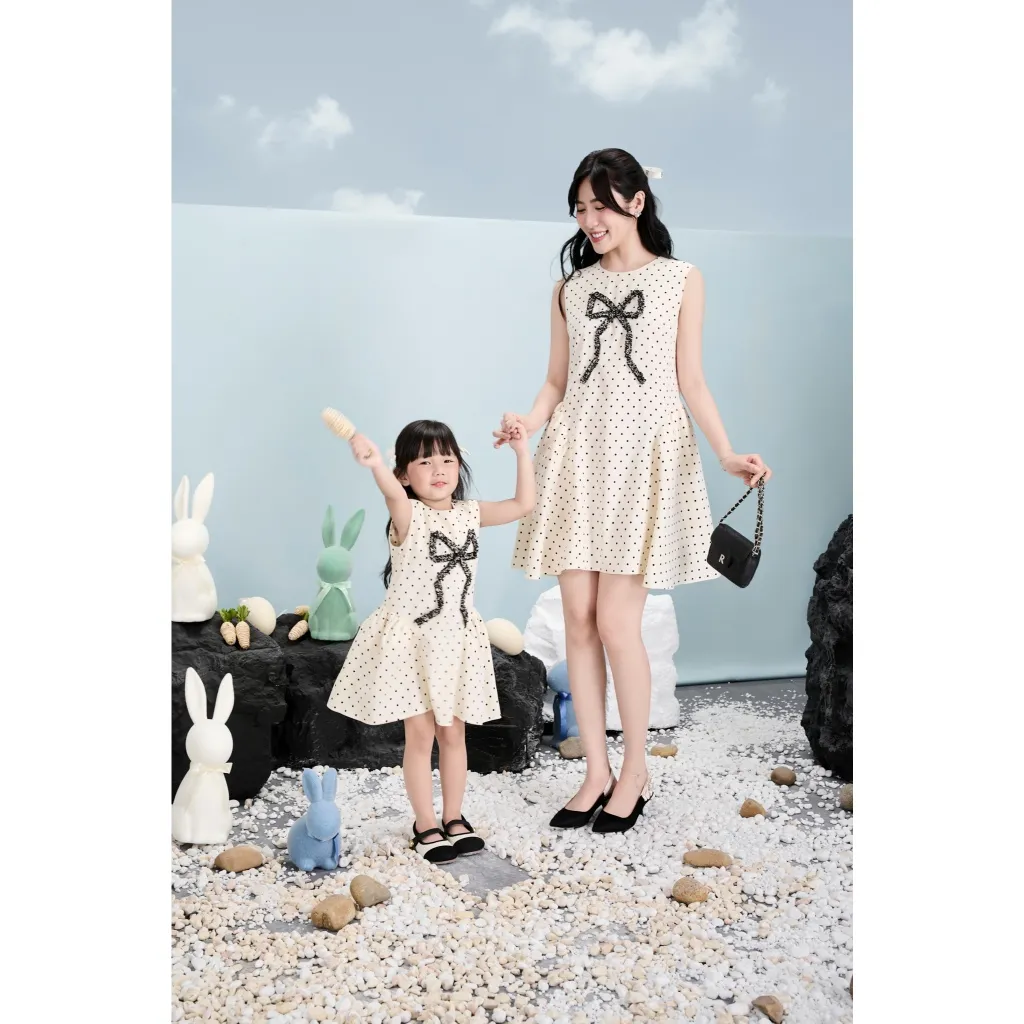 Ảnh RẬP MOMMY & BABY - Đầm Chấm Bi Cổ Tròn Đính Nơ - MOMMY 08 3