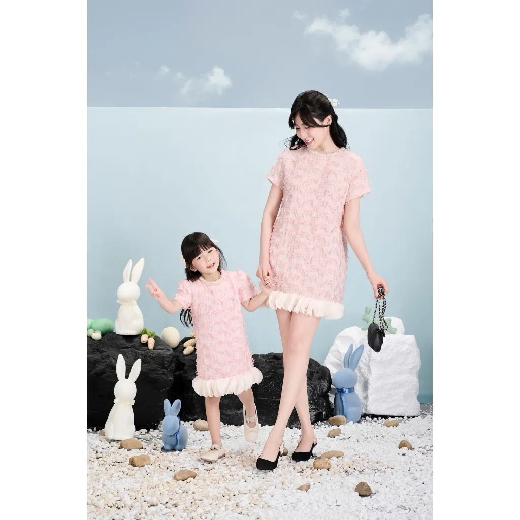 Ảnh RẬP MOMMY & BABY - Đầm Hồng Cổ Tròn Kết Dây Tweed Tay Ngắn - PARIS 04 2