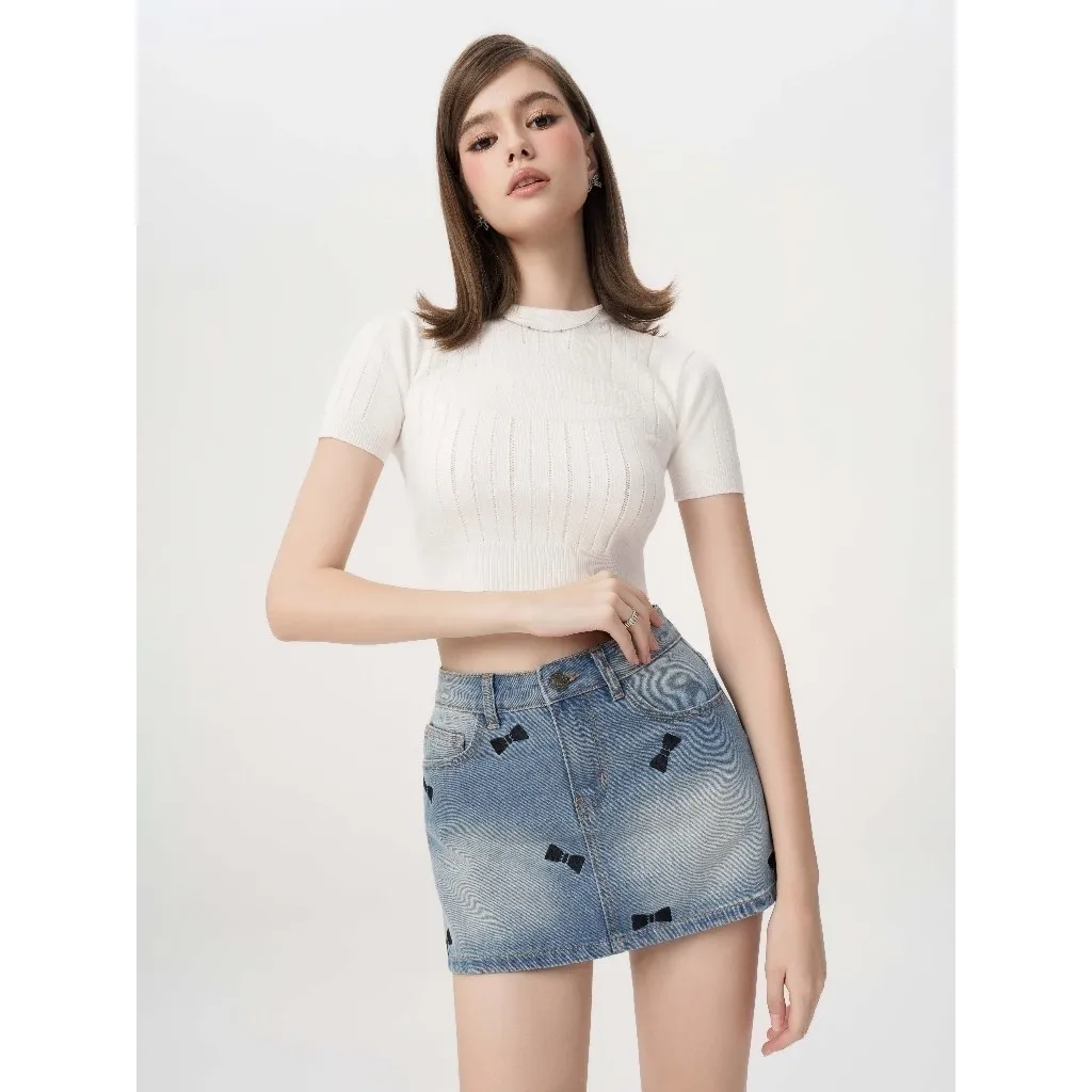 Ảnh RECHIC Chân váy Nala chất jean đính nơ hoa trẻ trung năng động 2