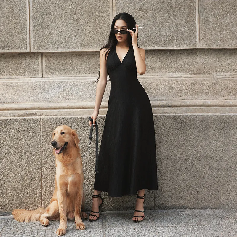 Ảnh RECHIC Đầm dài Carla cổ yếm V chiết eo dáng xòe hở lưng sang trọng 1