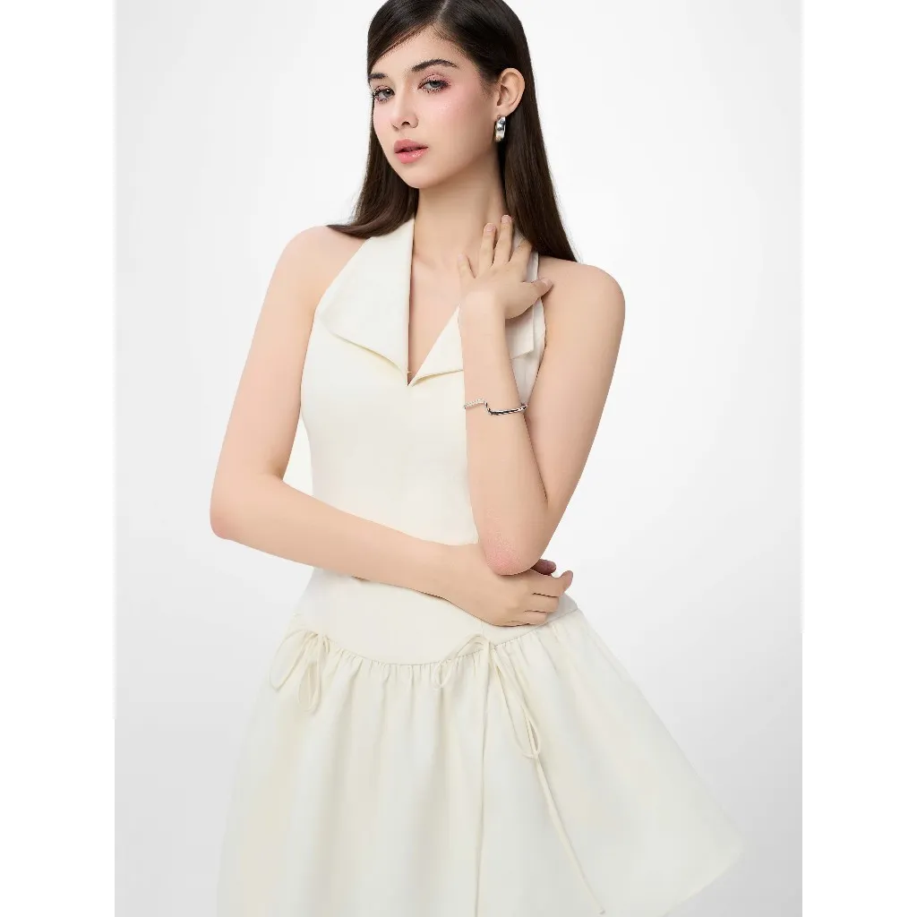 Ảnh RECHIC Đầm ngắn Felity dáng xòe phối cổ V sát nách cá tính năng động 3