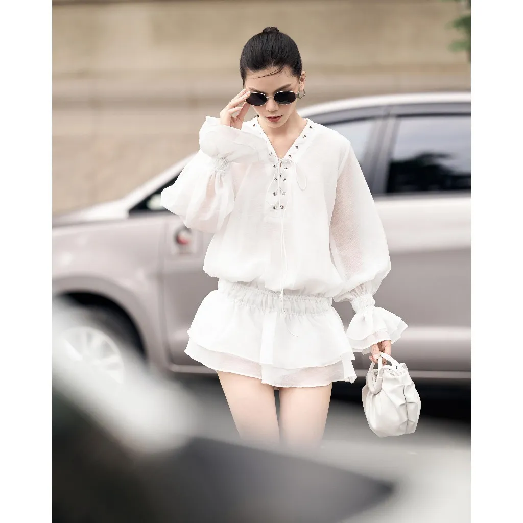 Ảnh RECHIC Đầm trễ vai Vincent thắt dây ngực bèo váy tầng sang trọng 2