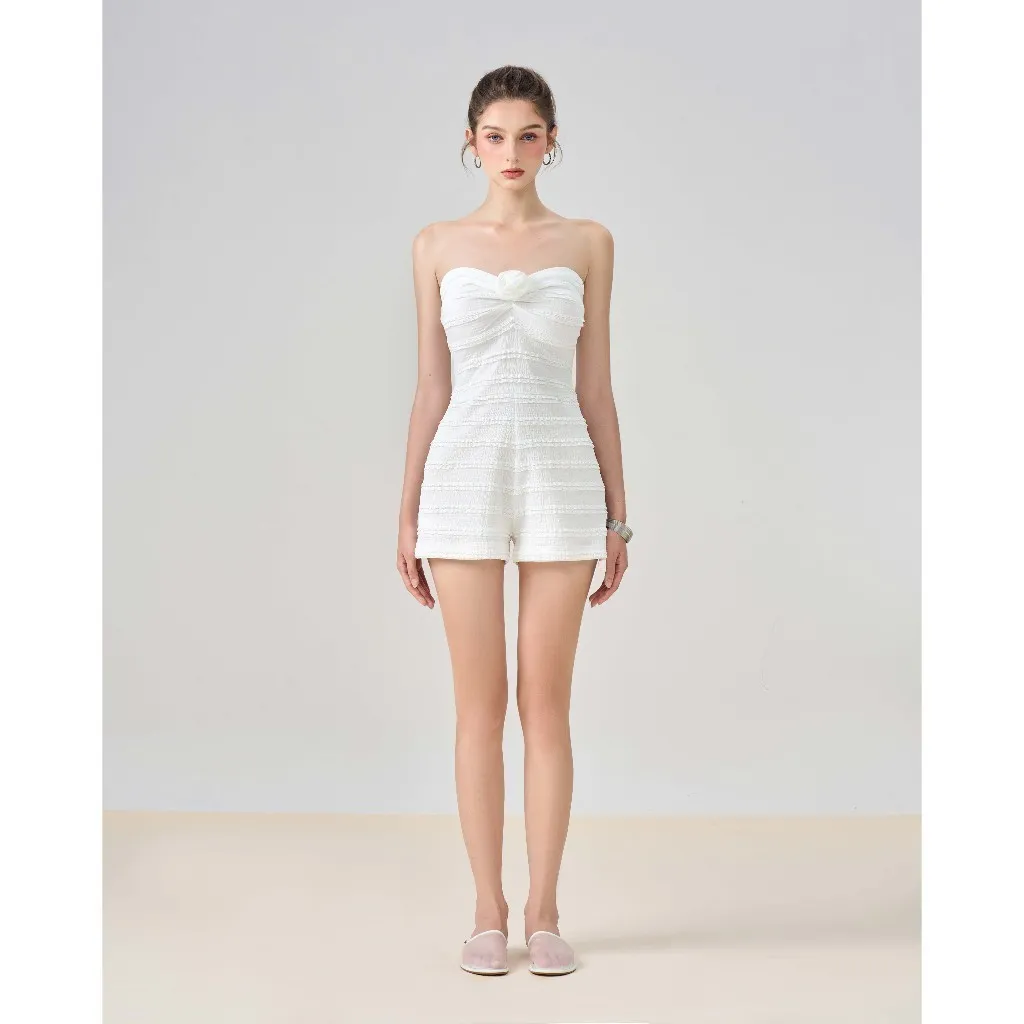 Ảnh RECHIC Jumpsuit Silken cúp ngực đính hoa dáng ngắn trẻ trung năng động 3