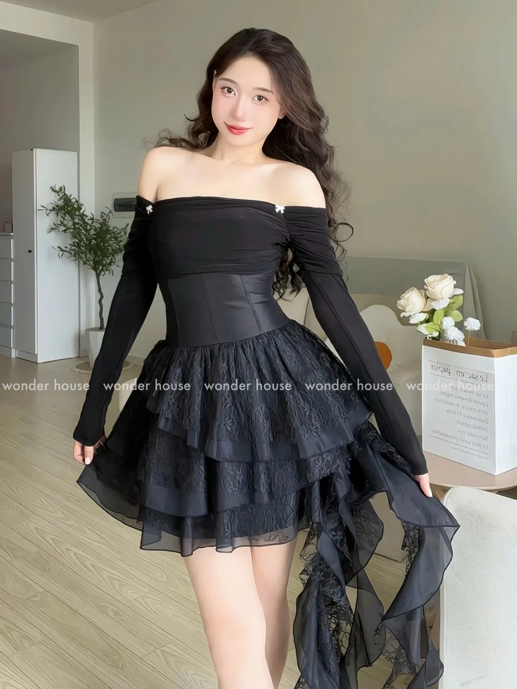 Ảnh Richie Dress Wonderhouse Đầm trễ vai tay dài dáng xòe tua rua chất vải dày dặn dự tiệc, dạo phố sang trọng 3