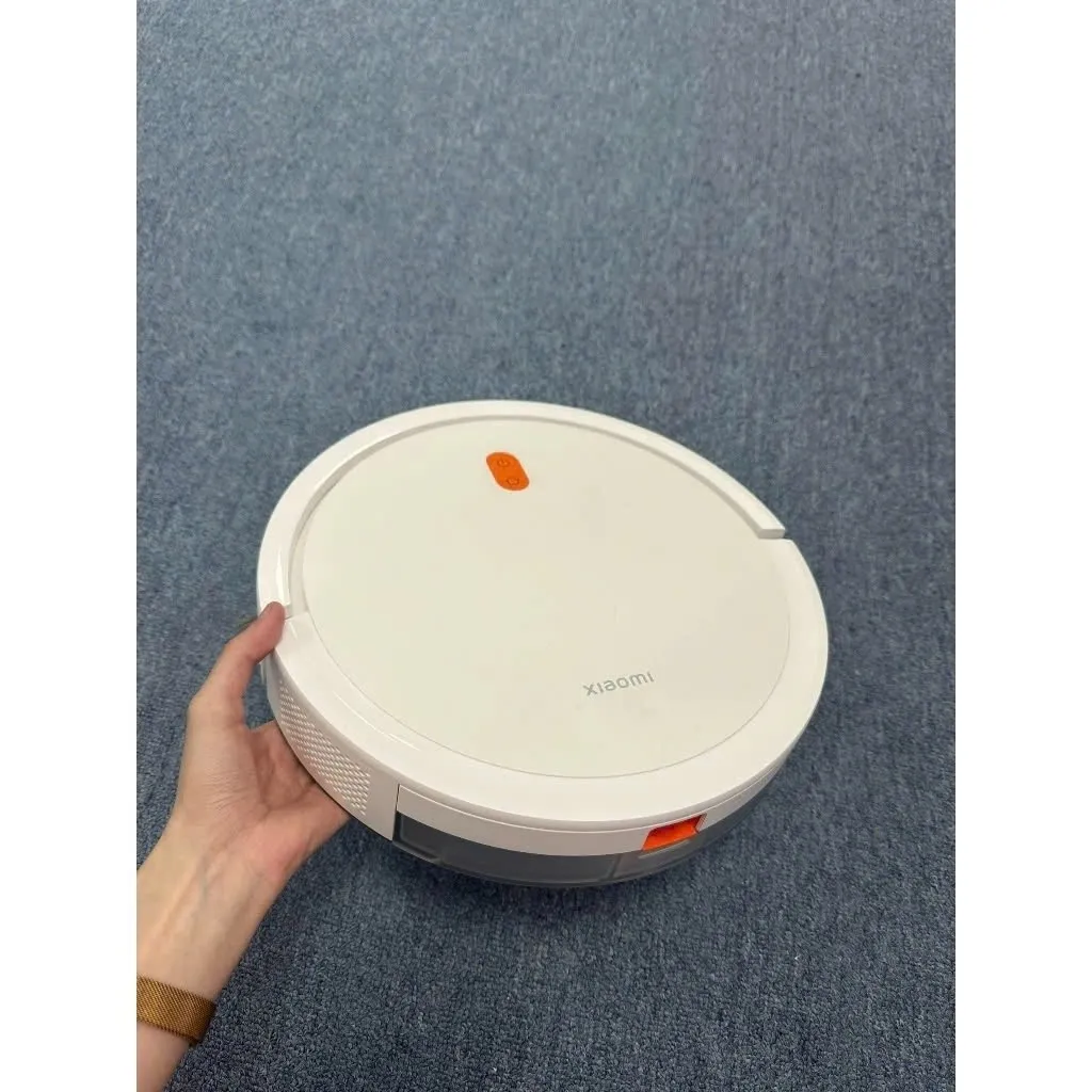 Ảnh Robot Hút Bụi Lau Nhà Xiaomi Vacuum E5 | 3 Cấp Độ Hút | Cảm Biến Né Vật Cản | BH Chính Hãng 12 Tháng - Trắng 1