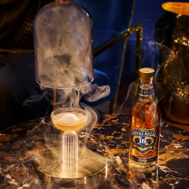 Ảnh Rượu Whisky Chivas Regal 18 Gold Signature  Nồng Độ Alc 40% 700ml  Kèm Hộp 4