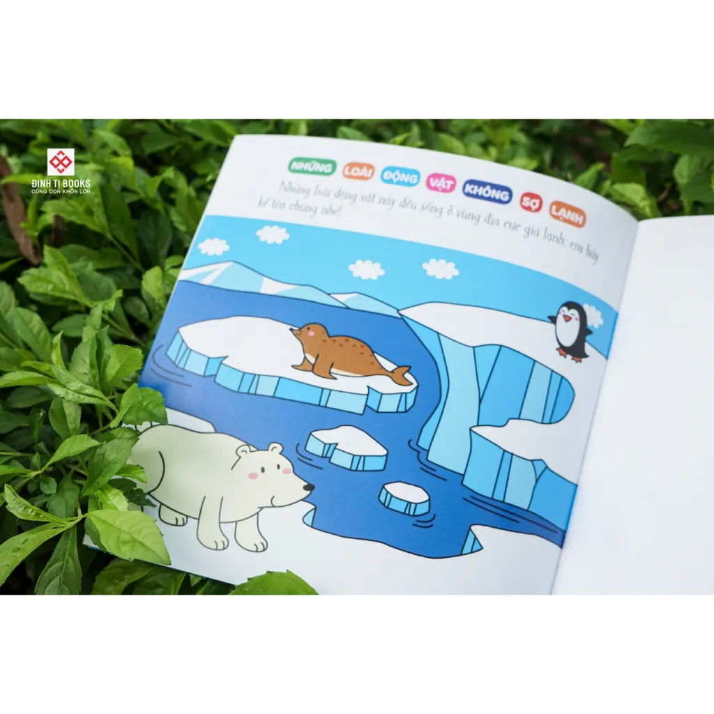 Ảnh Sách bóc dán giúp trẻ phát triển nhận thức đầu đời - Cho trẻ từ 3 - 6 tuổi - Đinh Tị Books 3