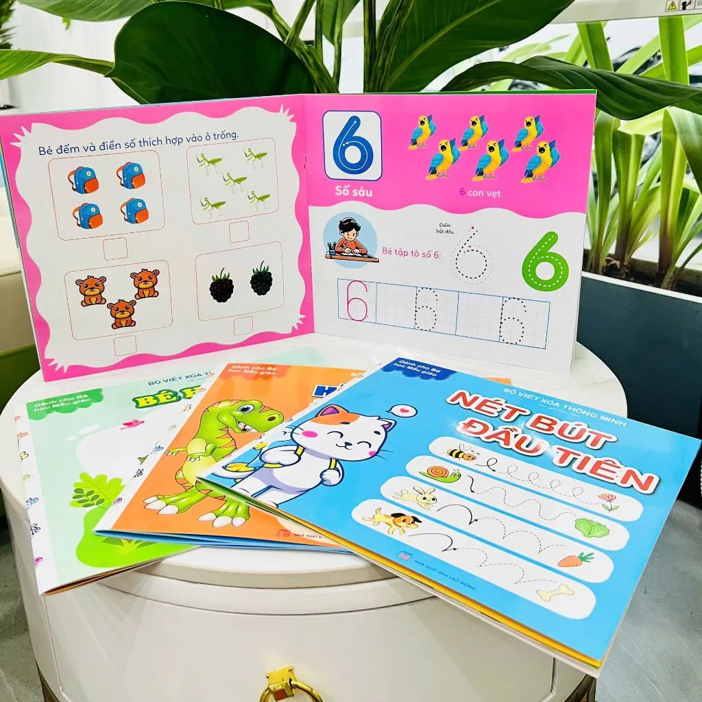 Ảnh Sách Cho Bé - Bộ 4 Cuốn Viết Xóa Thông Minh: Chữ Cái, Chữ Số, Nét Bút Đầu Tiên, Hình Khối và Màu Sắc - Tặng Kèm 2 Bút 3