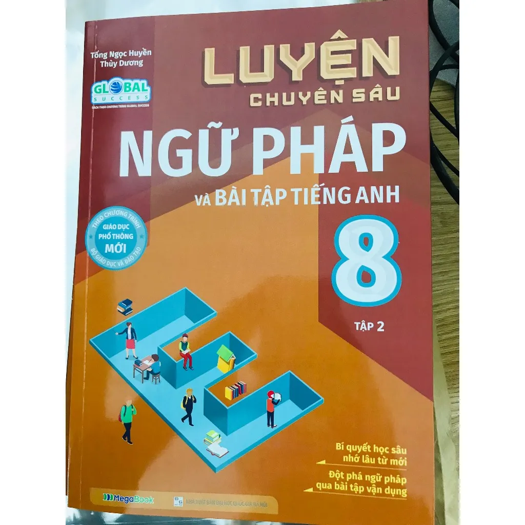 Ảnh Sách - Combo Luyện Chuyên Sâu Ngữ Pháp Và Bài Tập Tiếng Anh 8 tập 1 và 2 Chương Trình Mới GLOBAL 4
