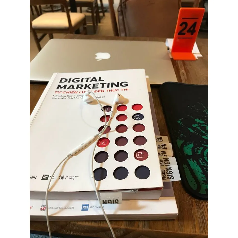 Ảnh Sách Digital Marketing Từ Chiến Lược Đến Thực Thi 4