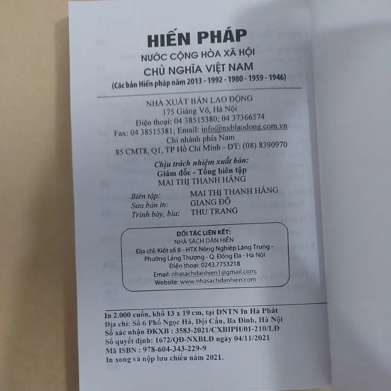 Ảnh Sách - Hiến pháp (5 năm 2013-1992-1980-1959-1946) (NXB Lao động) 3
