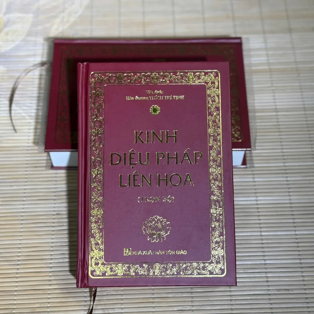 Ảnh Sách - Kinh Diệu Pháp Liên Hoa, Bản Mini, Bìa Cứng - Tuệ Nga 4