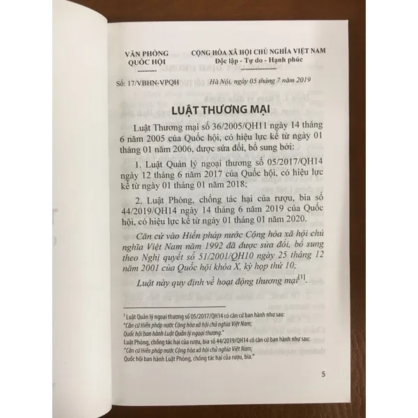 Ảnh Sách - Luật Thương Mại (NXB Lao động) 2