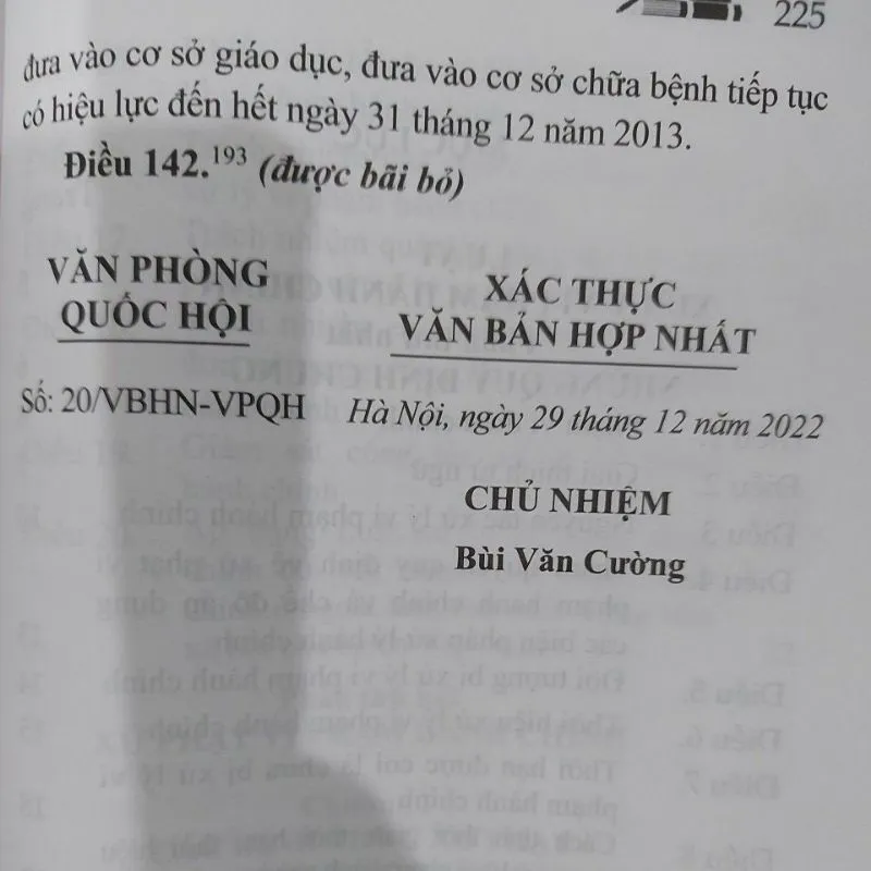 Ảnh Sách - Luật Xử lý vi phạm hành chính (NXB Lao động) 2