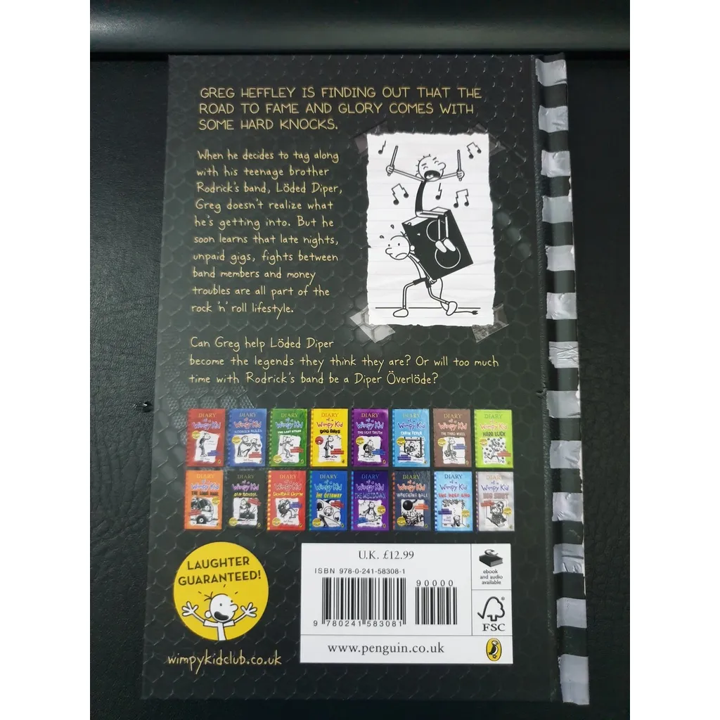 Ảnh Sách Ngoại văn: Diary Of A Wimpy Kid: Diper Överlöde (Book 17) 1