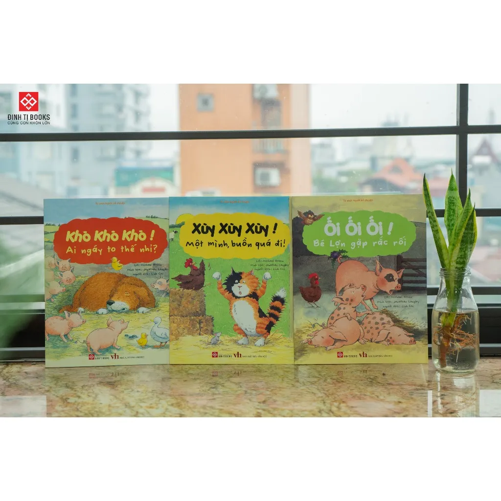 Ảnh Sách - Ối ối ối! Bé Lợn gặp rắc rối + Xùy xùy xùy! Một mình buồn quá đi + Khò khò khò! Ai ngáy to thế nhỉ? Đinh Tị Books 2