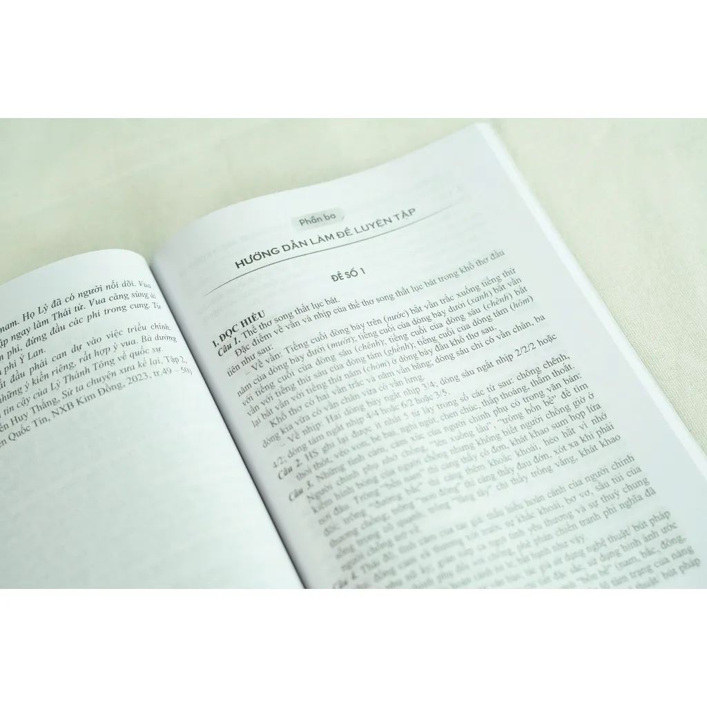 Ảnh Sách - Ôn tập thi tuyển sinh vào lớp 10 trung học phổ thông môn Ngữ văn ( Chương trình GDPT 2018) 3