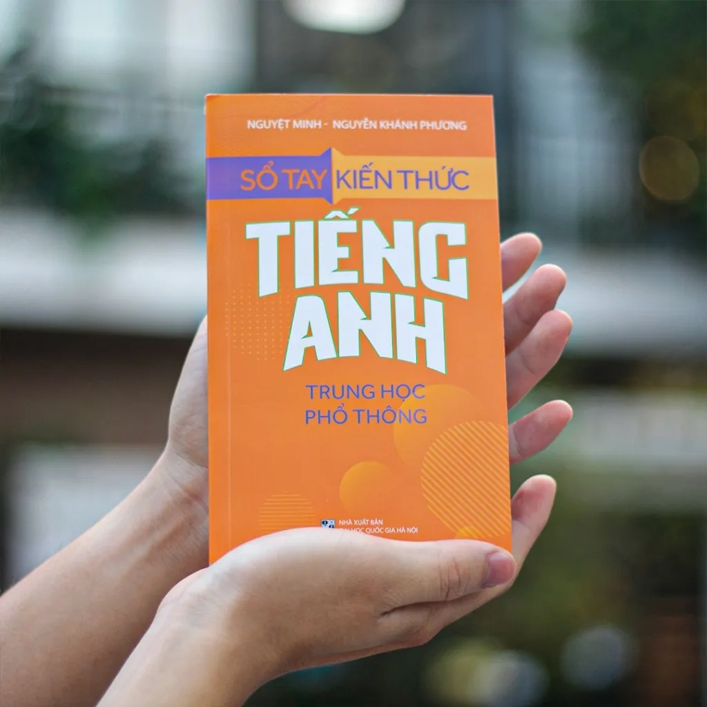 Ảnh Sách: Sổ Tay Kiến Thức Toán + Vật Lý + Hóa Học + Ngữ Văn + Tiếng Anh Trung Học Phổ Thông 2