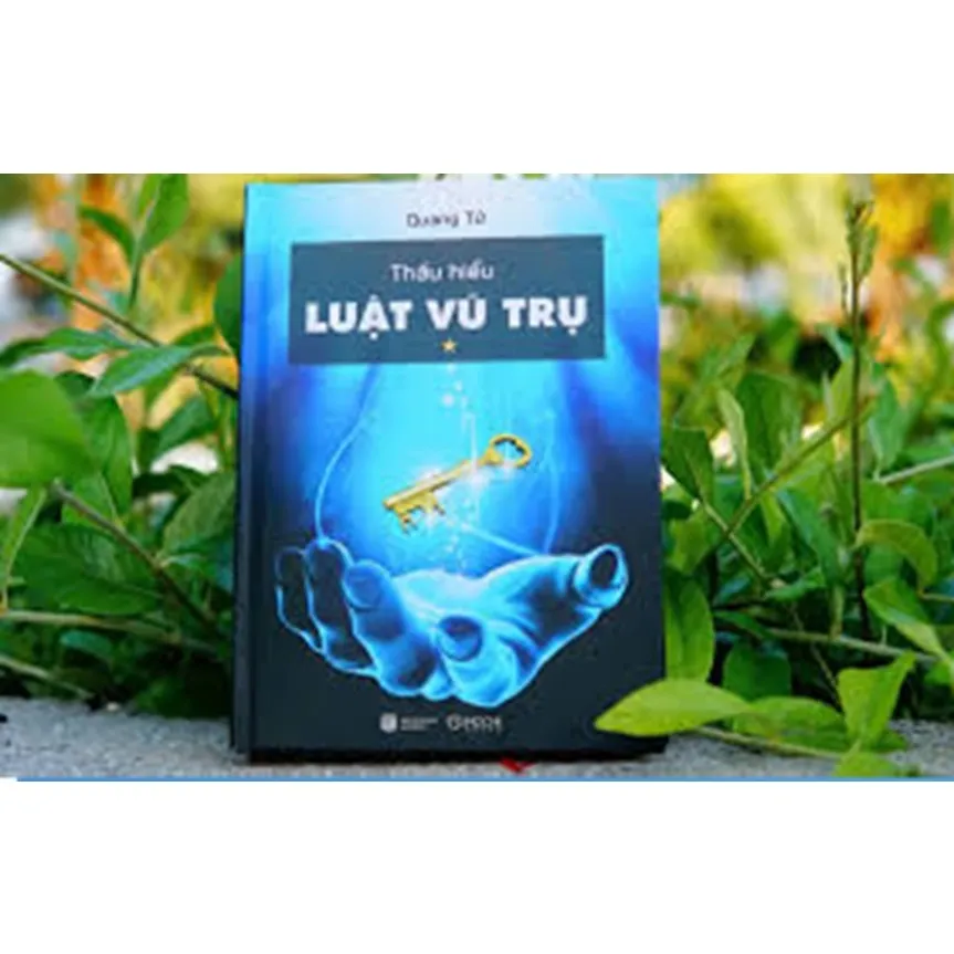 Ảnh Sách - Thấu Hiểu Luật Vũ Trụ - NXB Lao Động 2