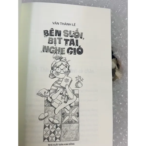 Ảnh Sách - Trên Đồi Mở Mắt Và Mơ - Bên Suối Bịt Tai Nghe Gió ( Văn Thành Lê ) 3
