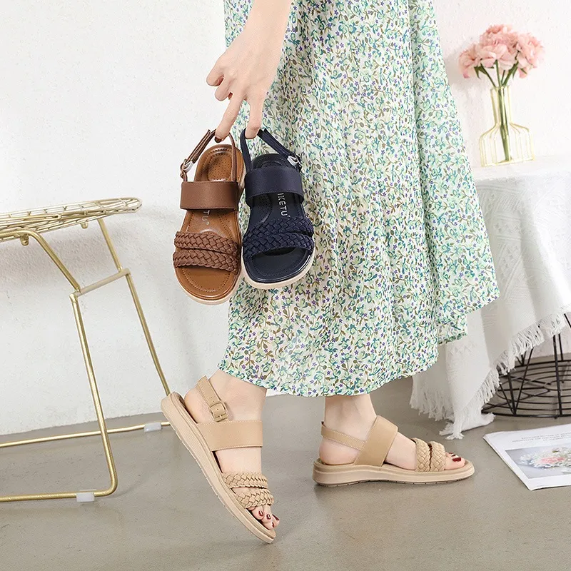 Ảnh Sandal Nữ Hãng Siketu Giày Sandal Đế Bằng Thời Trang Thoải Mái Phù Hợp Đi Làm Đi Học Đi Chơi 3