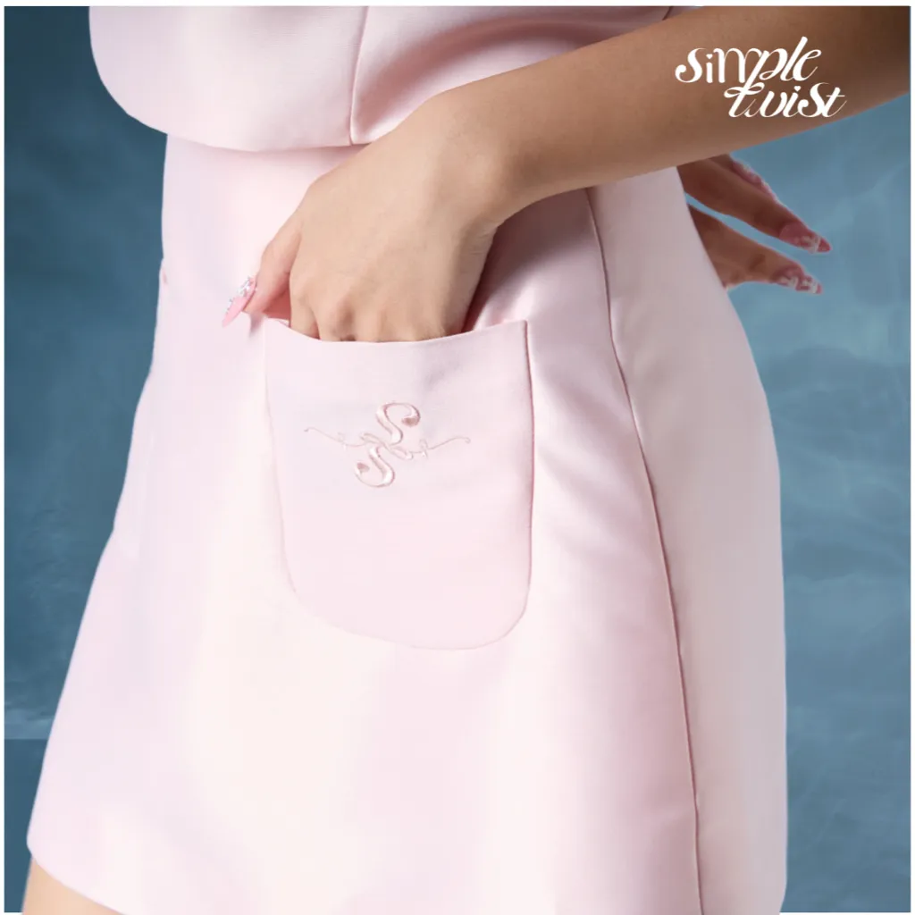 Ảnh Set áo nữ sát nách dáng ngắn phối váy chữ A hoạ tiết thêu màu hồng SERAPHINA [Có Tách Lẻ] - Simple Twist 3