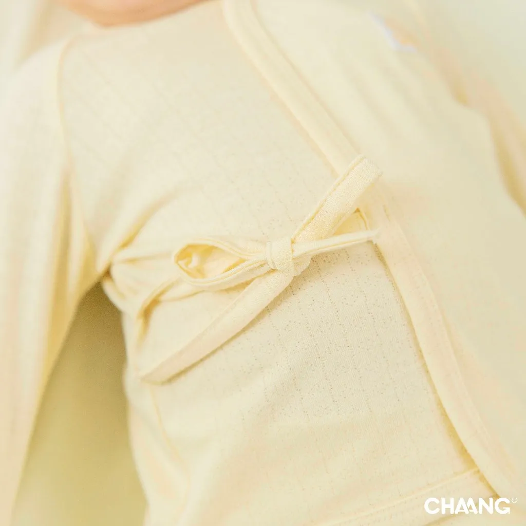 Ảnh Set bộ dài cúc chéo tích hợp bao tay kèm mũ và tất Bloom cho bé sơ sinh 1