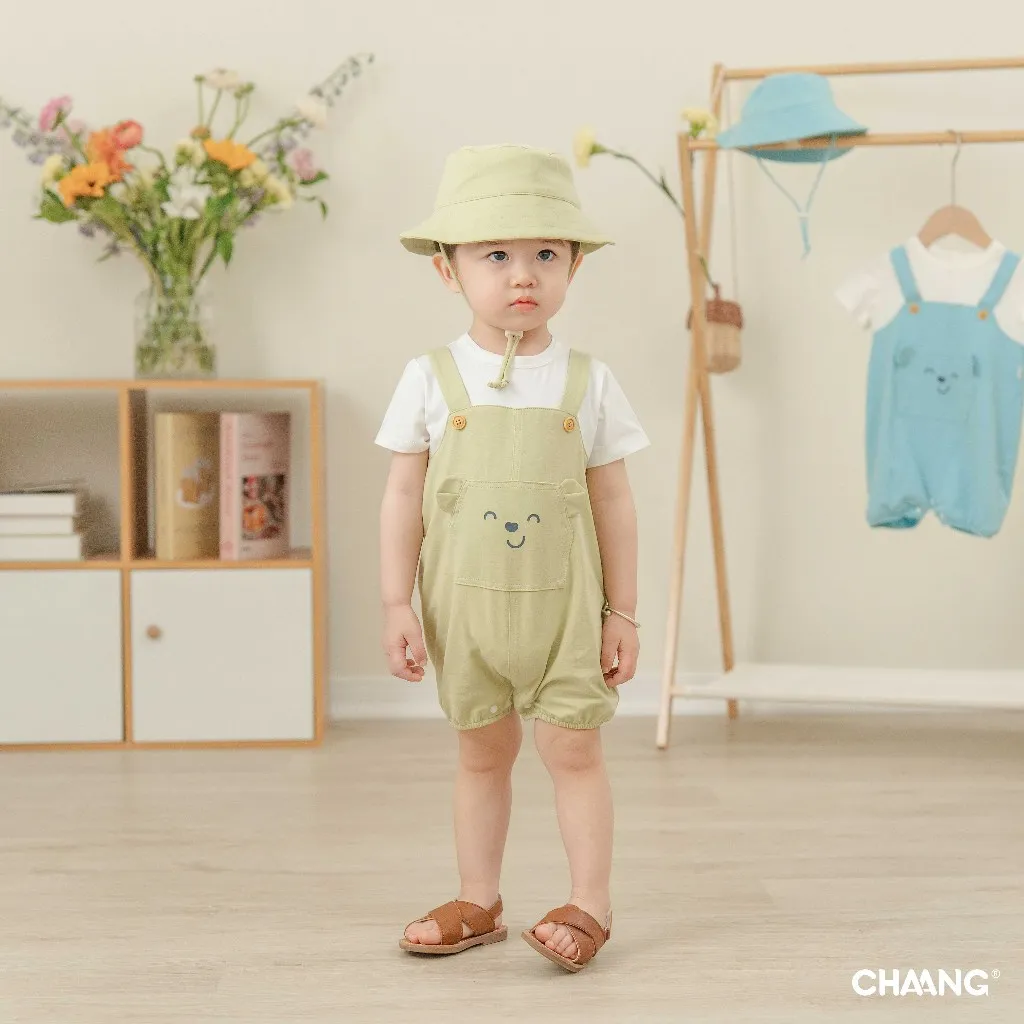Ảnh Set bộ yếm kèm mũ may liền áo trắng cúc sau Bloom cho bé gái và bé trai 3