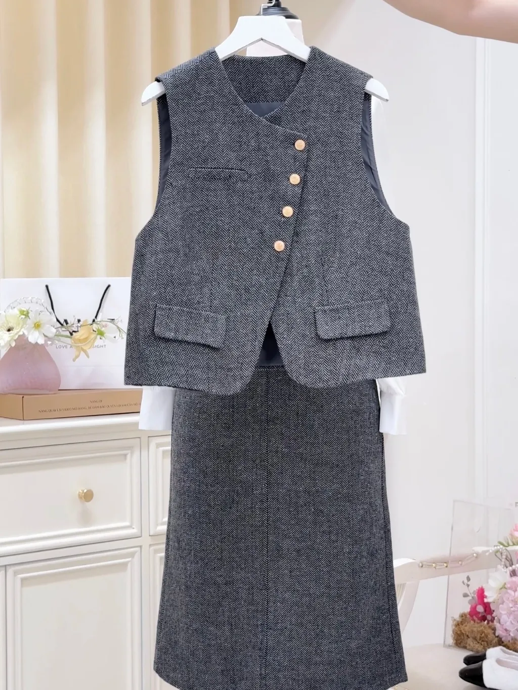 Ảnh Set dạ Áo gile dáng vest rời (không kèm sơ mi) & Chân váy A dáng dài YAME YA537+YCV537 2