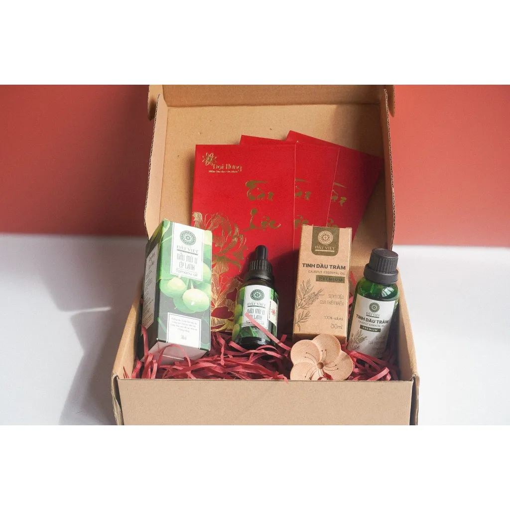 Ảnh Set quà tặng mẹ và bé "An nhiên" - Dầu mù u ép lạnh Đất Việt, Tinh dầu tràm Huế thượng hạng 2