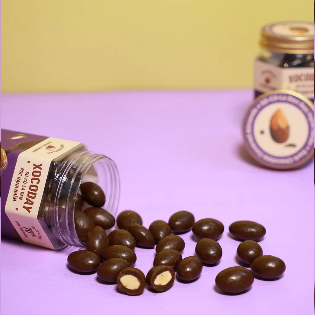 Ảnh Sô-cô-la bọc hạnh nhân Xocoday - Kết hợp hoàn hảo của chocolate thơm nồng cùng hạnh nhân giòn thơm - Hủ 175g - Heyday 2